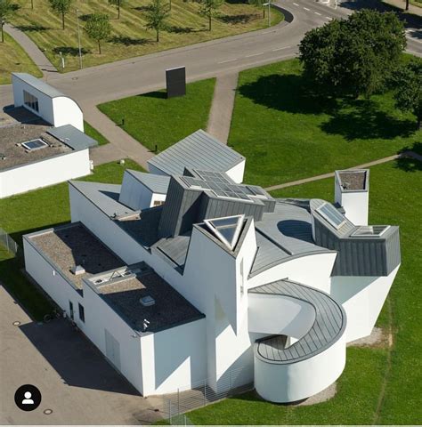 vitra design museum frank gehry